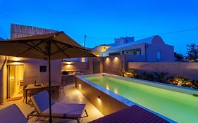 Present Perfect Villa - Private Pool